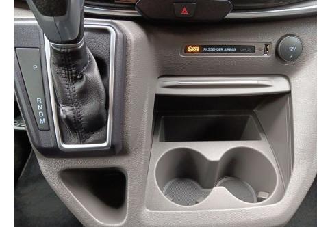 Ford Tourneo Custom #28