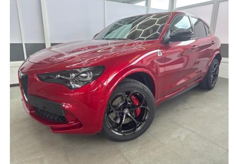 Alfa Romeo Stelvio #1
