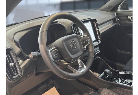 Volvo XC40 #10