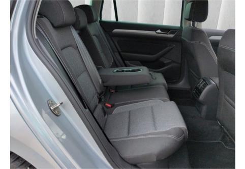 VW Passat #8