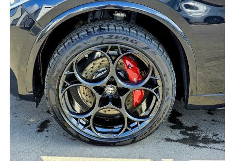 Alfa Romeo Stelvio #4