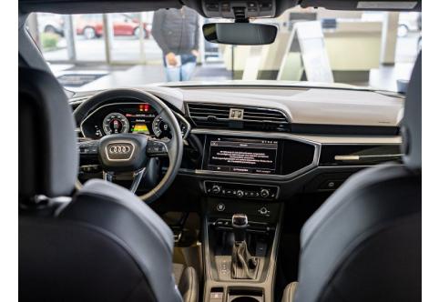 Audi Q3 #6