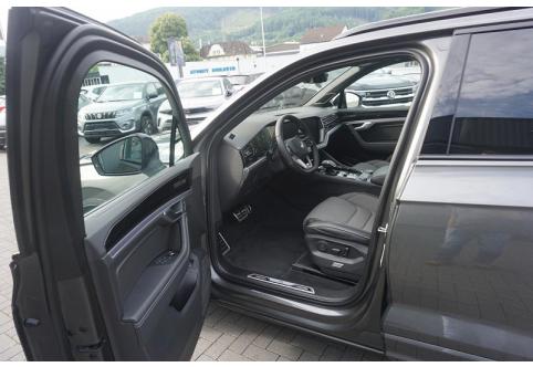 VW Touareg #9
