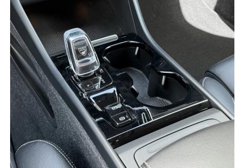 Volvo XC40 #10