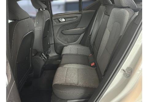 Volvo XC40 #8