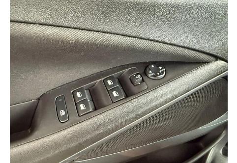 Opel Crossland X #28