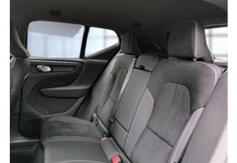 Volvo XC40 #12