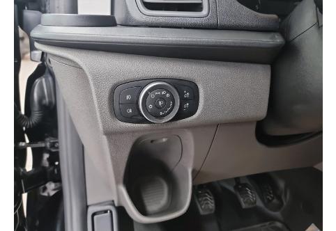 Ford TRANSIT CUSTOM #11