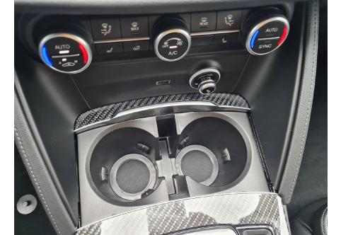 Alfa Romeo Stelvio #15