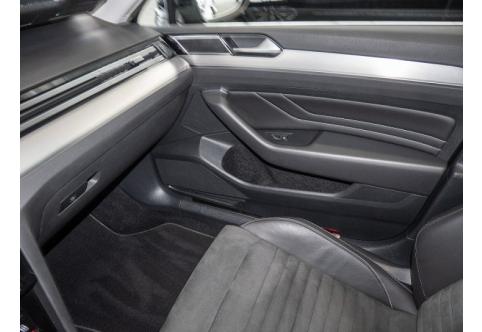 VW Passat #13