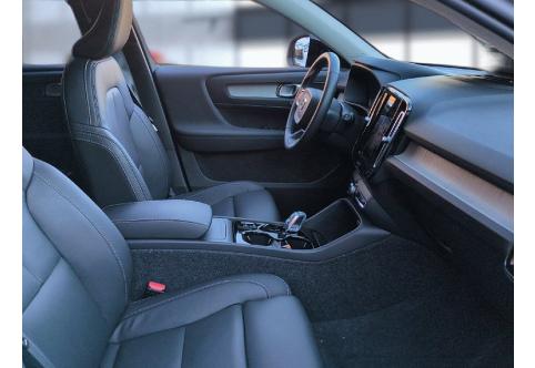 Volvo XC40 #9