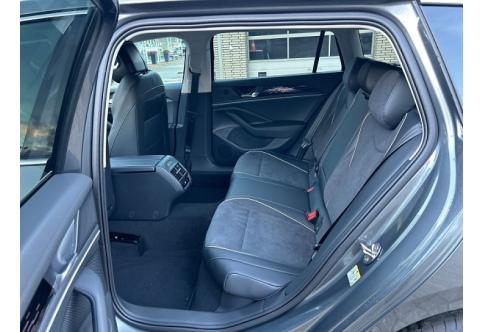 VW Passat #13