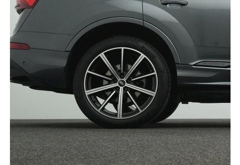 Audi Q7 #23
