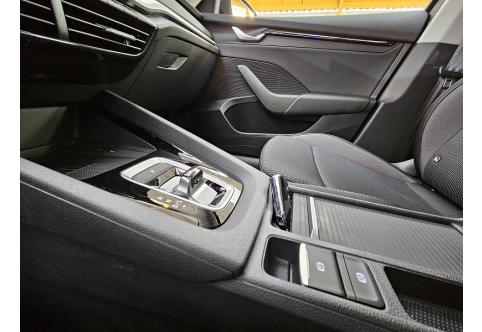 Skoda Octavia #16
