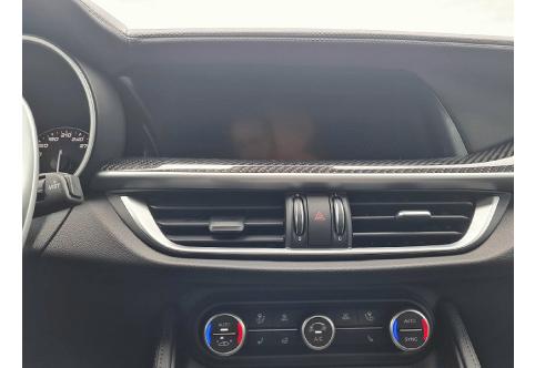 Alfa Romeo Stelvio #14