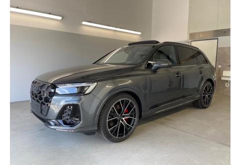 Audi Q7 #1