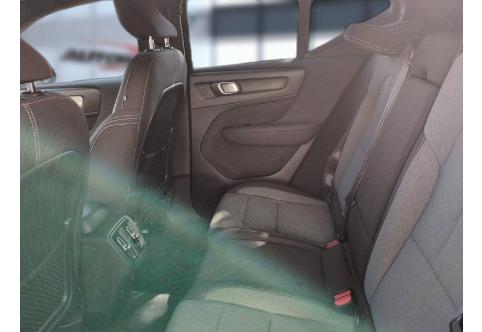 Volvo XC40 #10