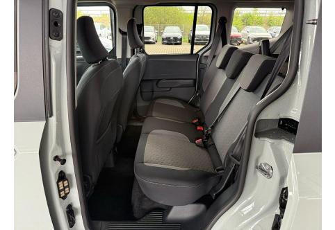 Ford Tourneo Courier #10