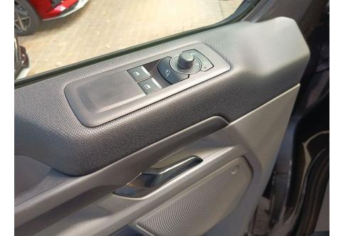 Ford Tourneo Custom #18