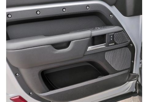 Land Rover Defender #8