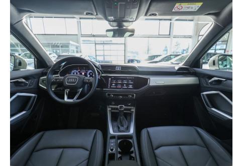 Audi Q3 #6