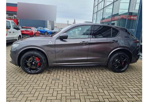 Alfa Romeo Stelvio #28