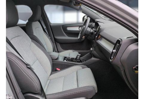 Volvo XC40 #13