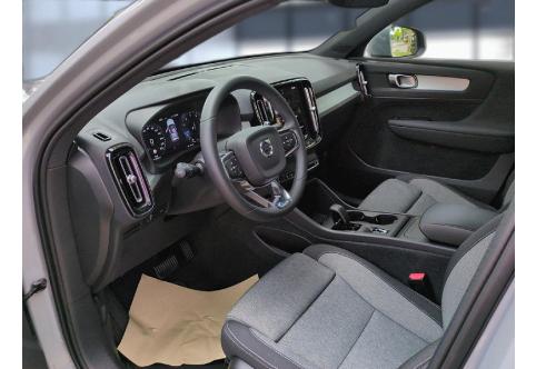 Volvo XC40 #8