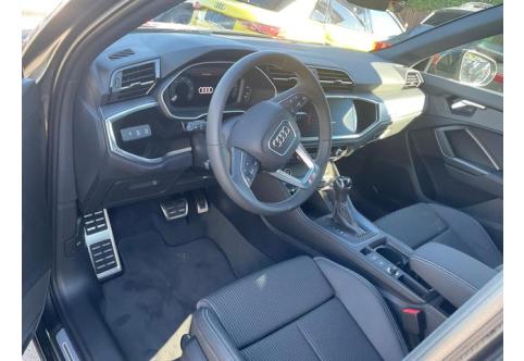 Audi Q3 #1