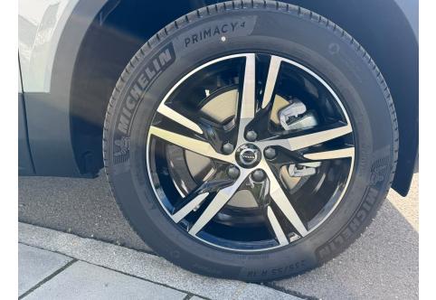Volvo XC40 #13