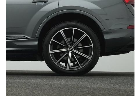 Audi Q7 #22