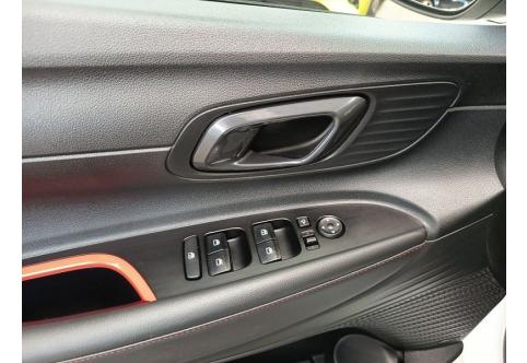 Hyundai i20 #17