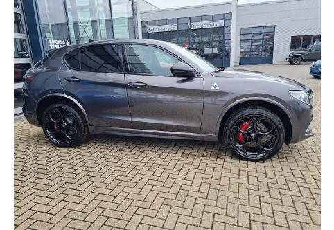 Alfa Romeo Stelvio #3
