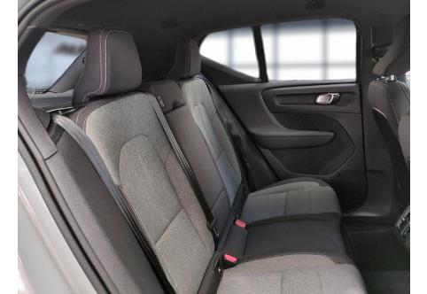 Volvo XC40 #13