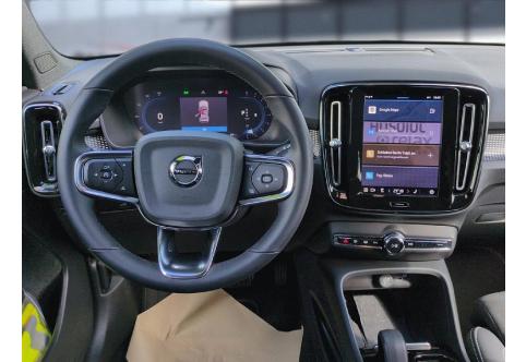 Volvo XC40 #9
