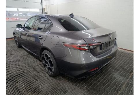 Alfa Romeo Giulia #4