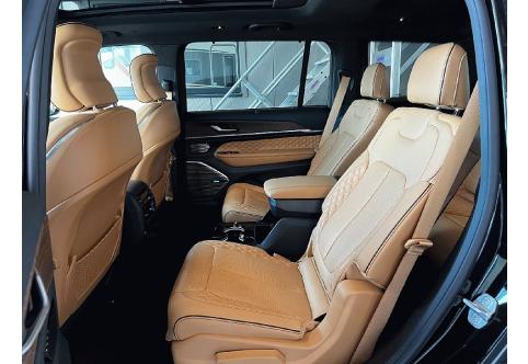 Jeep Grand Cherokee #17