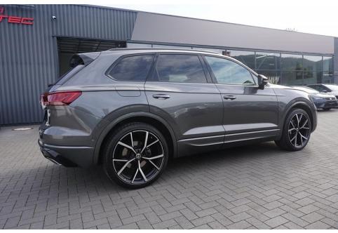 VW Touareg #1
