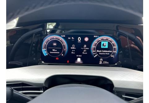 VW Golf #16
