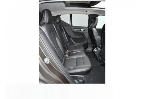 Volvo XC40 #8
