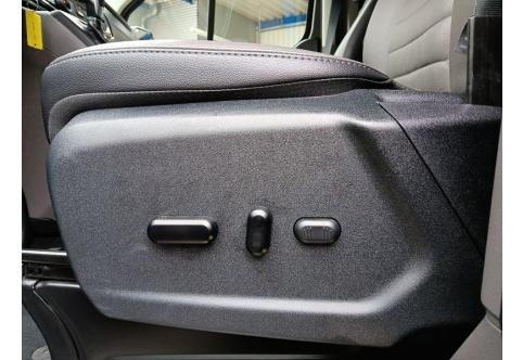Ford Tourneo Custom #25