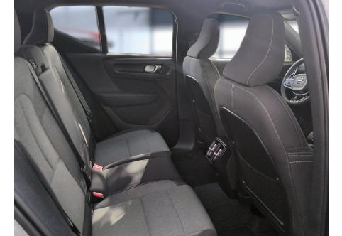 Volvo XC40 #10