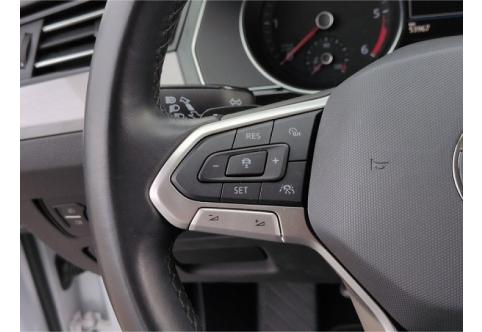 VW Passat #16