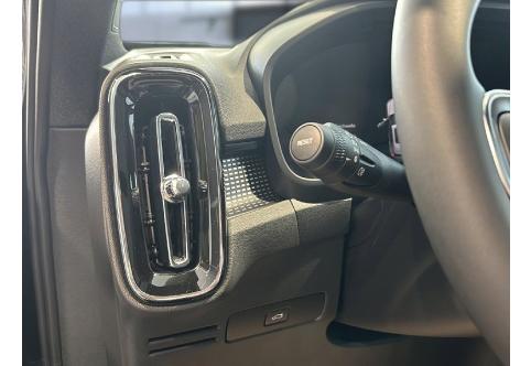 Volvo XC40 #14