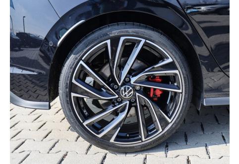 VW Golf #5