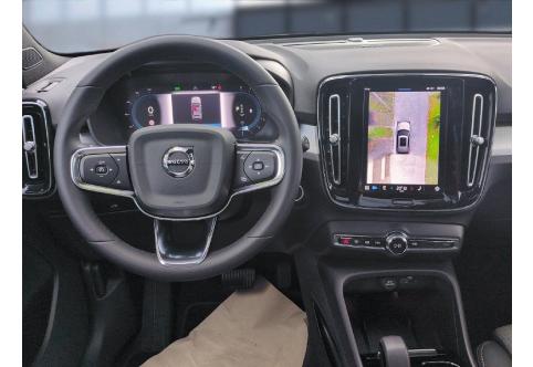 Volvo XC40 #9