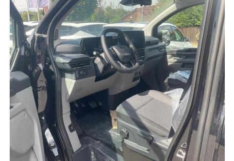 Ford Tourneo Custom #1